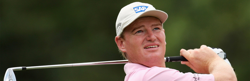 Ernie ELs en tête à mi tournoi de l'Omega Dubai Desert Classic